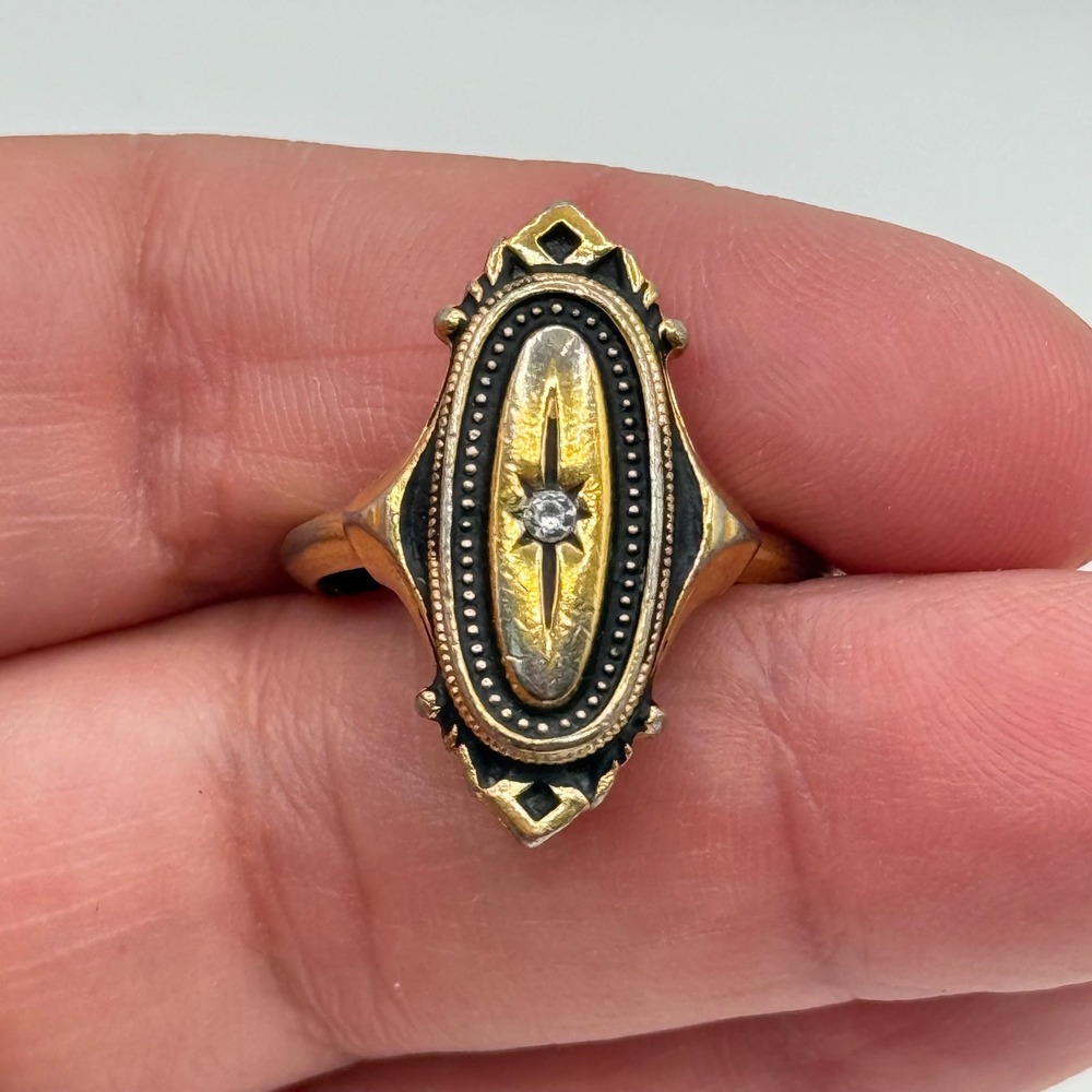 Vintage Avon Kensington Gold Tone Black Shield Rhinestone Starburst Ring Size 9